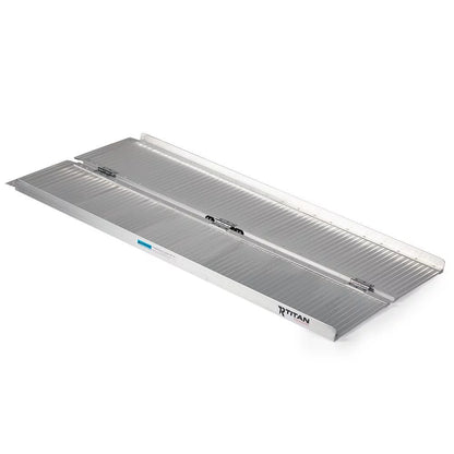 2025 Titan Ramps rampa plegable simple de 4 pies para silla de ruedas – capacidad de carga de 600 lb.