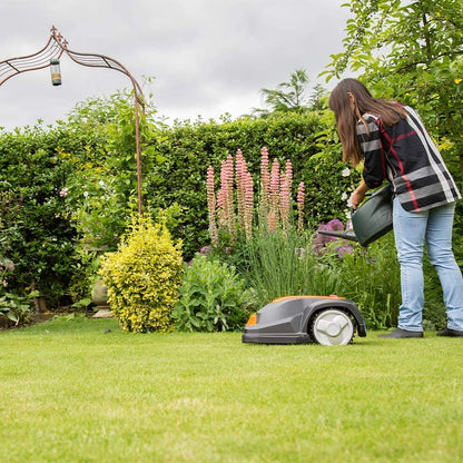 2025 Robot cortacésped Yard Force SA900ECO – Hasta 900 m² – Función corte en bordes – Sensor de lluvia – Motor sin escobillas – 28 V – Negro/Naranja