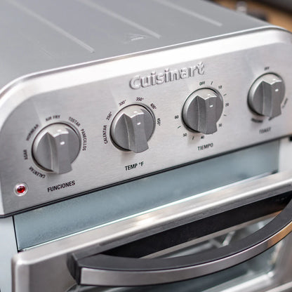 2025 Horno, Tostador y AirFryer Compacto 6 en 1 TOA-28 de Cuisinart®