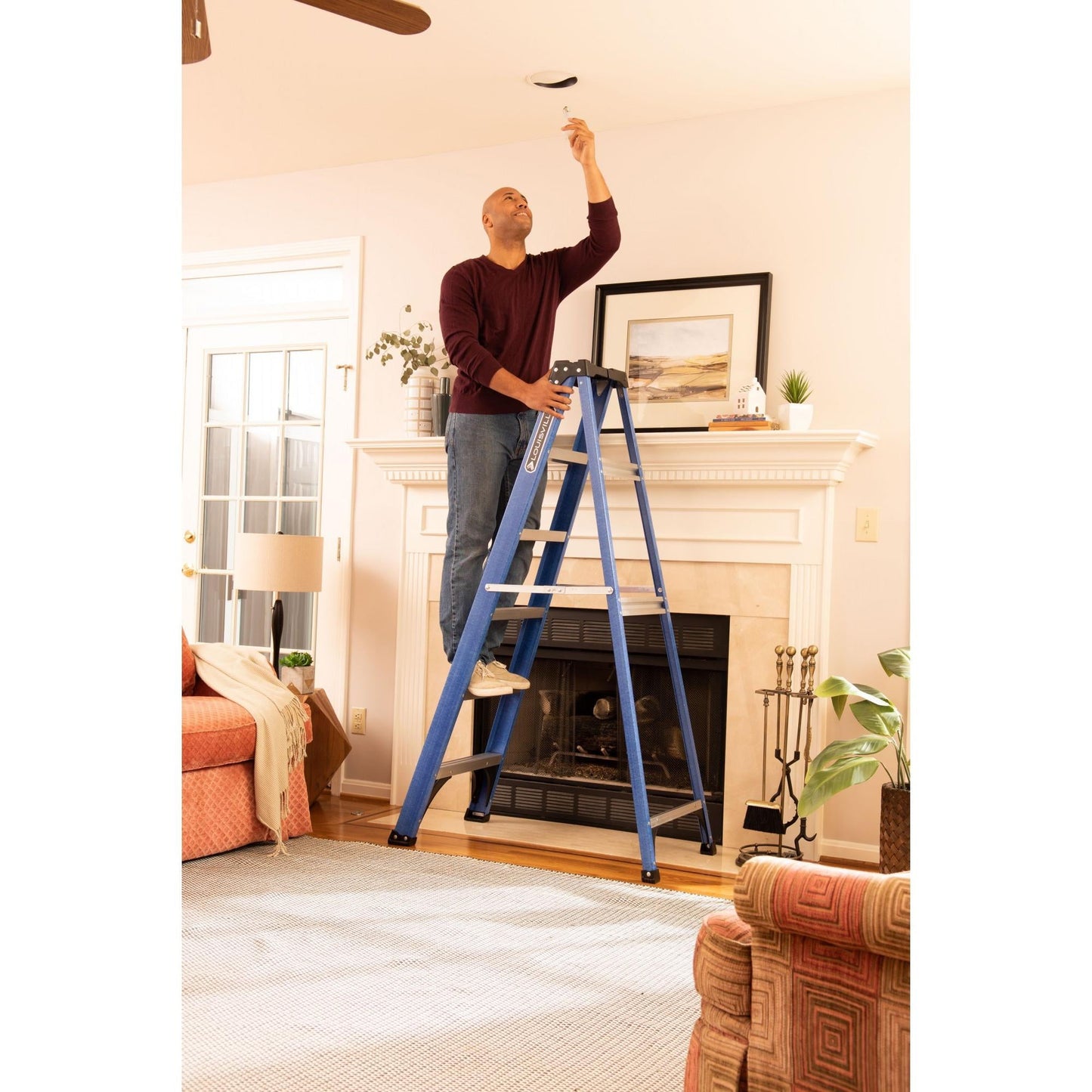 Escalera Escamoteable de Fibra de Vidrio Louisville de 6 pies – Capacidad 102 kg, Alcance 3 m (Modelo W-3217-06)