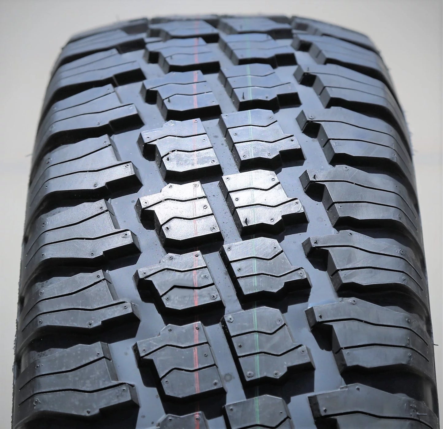 Juego de 2 neumáticos todoterreno Haida Puma HD818 LT 235/75R15 104/101S 6 capas, índice de carga C, perfil M/T barro